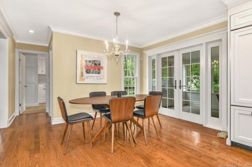 31 Hollow Tree Pl, Wilton CT  06897-2314 exterior