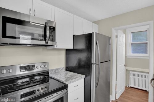 428 2nd St, Harrisburg, PA 17113-2676