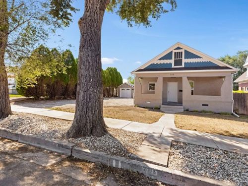 2115 Pine St, Pueblo CO  81004-3727 exterior