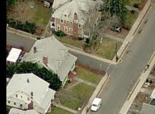 6 Lincoln Ter, Meriden, CT 06451-3137