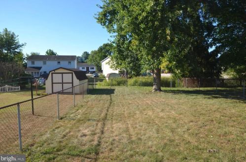 643 Boundary Ave, Hanover PA 17331-3906 exterior