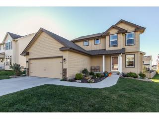 170 Kellerman Ln, Waukee, IA 50263-8642