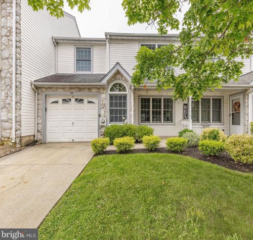 34 Shady Brooke Ct, Auburn, NJ 08085
