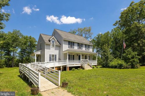 207 Willis Proffitt Rd, Mineral, VA 23117-3850