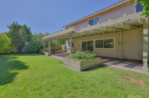 11476 Culebra St, Cypress CA 90630-5340 exterior