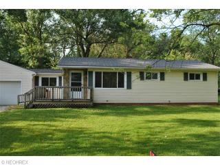 8377 Edgewood Rd, Concord Township OH  44060-3802 exterior