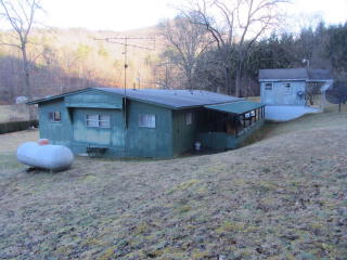1441 Watauga Rd, Franklin, NC 28734-2331