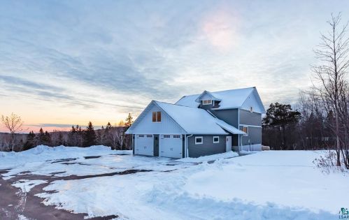 3428 Medin Rd, Duluth, MN 55804-2629