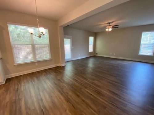 246 Faron Dr, Atlanta GA  30331-8738 exterior