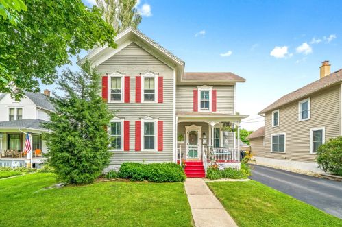 218 Sycamore St, Hinckley, IL 60520-9777
