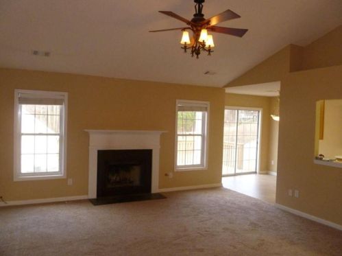 5835 Amberside Ln, Buford, GA 30518-8461