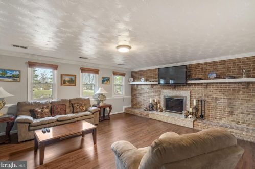 17404 Rocky Gorge Ct, Silver Spring MD 20905-5123 exterior