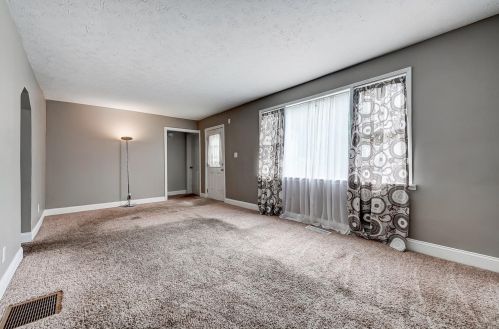 245 Harvest Ln, Cincinnati OH exterior