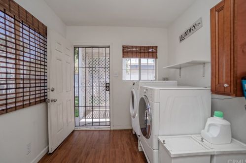 2863 Bridgeport Ave, Anaheim CA  92804-2047 exterior