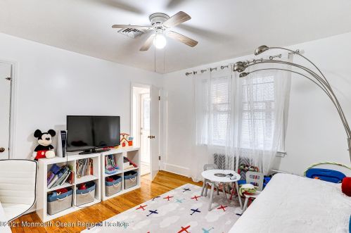 240 Wall St, Tinton Falls NJ 07724-2419 exterior