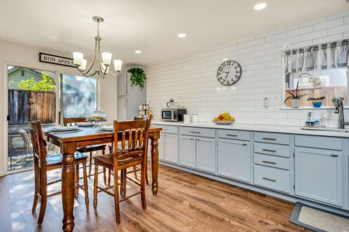 420 Sugar Maple Ln, Windsor, CA 95492-7105