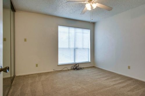 2263 Jackson Cir, Carrollton TX 75006-1655 exterior