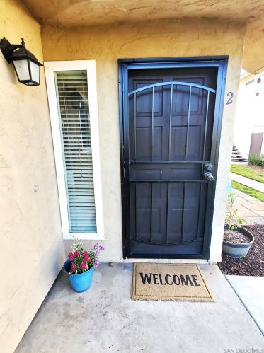 12118 Lemon Crest Dr, Lakeside, CA 92040-4042