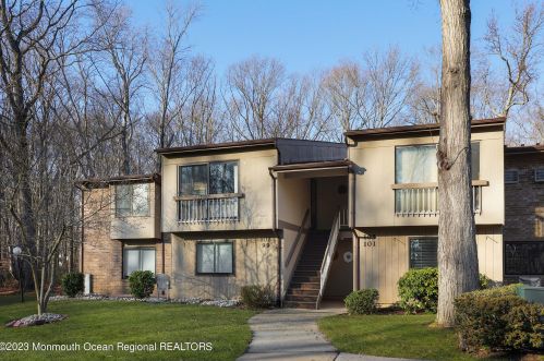 65 Lexington Ct, Tinton Falls NJ  07701-5466 exterior