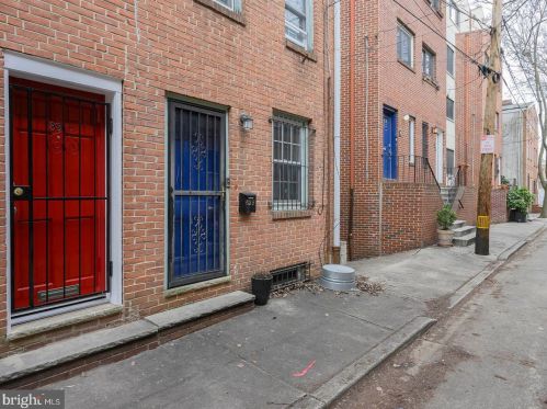 831 Kater St, Philadelphia, PA 19147-2012