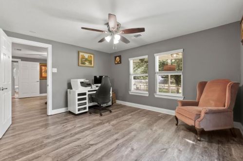 333 Woolridge Dr, Conroe TX  77301-6230 exterior