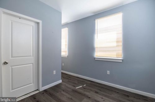 2024 8th St, Philadelphia PA  19122-1304 exterior