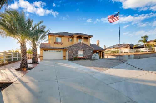 17531 Fairbreeze Ct, Riverside, CA 92504-8849