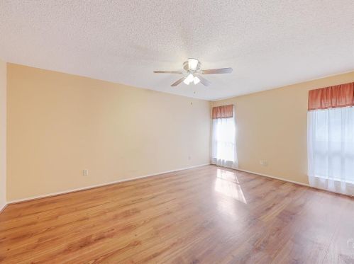 2602 Holy Cross Ln, Garland TX 75044-4673 exterior