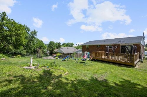 2329 Fairgreen Dr, Cincinnati OH  45238-3230 exterior