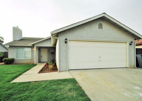 597 Macadamia Ave, Madera, CA 93637-5674