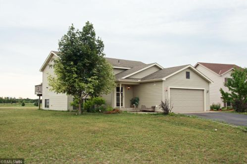 412 Victory Ave, Sartell, MN 56377-4626