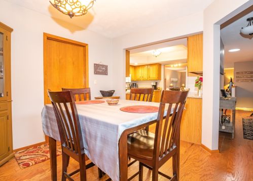 2563 Revelation Ln, Rockford, IL 61109-3777