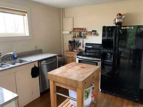119 Church St, Canaan, CT 06018-2451