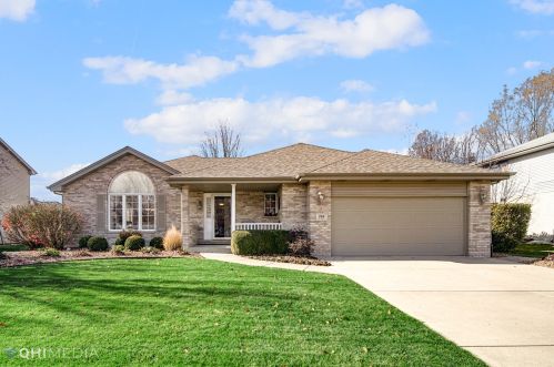 769 Westwind Dr, Mokena, IL 60451-9219