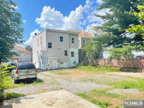 248 Van Blarcom St, Paterson NJ  07524-1914 exterior