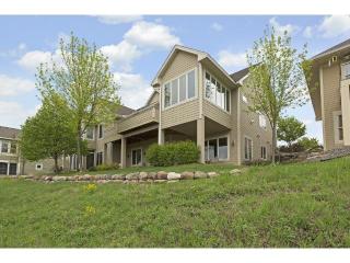 5601 Fernbrook Ct, Minneapolis MN  55446-3473 exterior