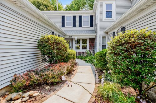 1829 Pebble Beach Cir, Elk Grove Vlg, IL 60007-2791