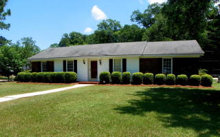 1810 Lakeridge Dr, Albany, GA 31707-3167