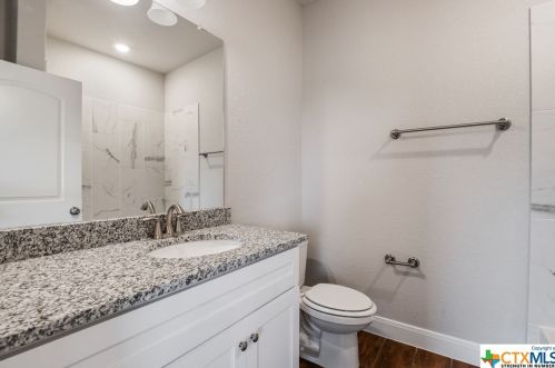 2820 Puter Creek Rd, Spring Branch TX  78070 exterior