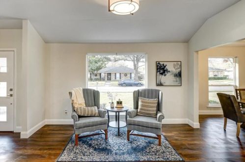 1309 Leicester St, Garland TX  75040-3345 exterior