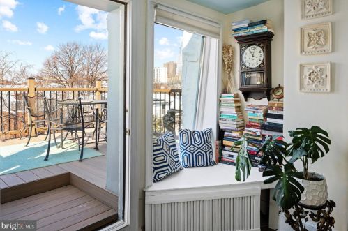 758 10th St, Philadelphia PA 19123-1966 exterior