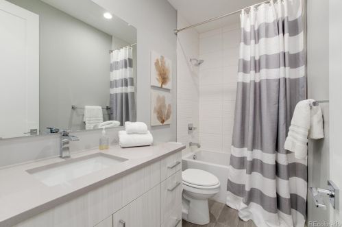 3237 Bannock St, Englewood CO  80110-2417 exterior