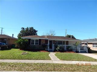 3612 Academy Dr, Metairie LA  70003-1612 exterior