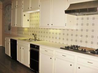 977 Rochow St, Houston TX  77019-1931 exterior