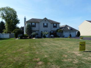 72 Symmes Rd, Millstone Township, NJ 07726-3235