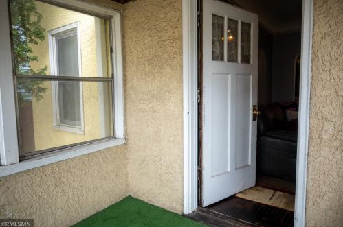 1055 Farrington St, Saint Paul MN  55117-5103 exterior