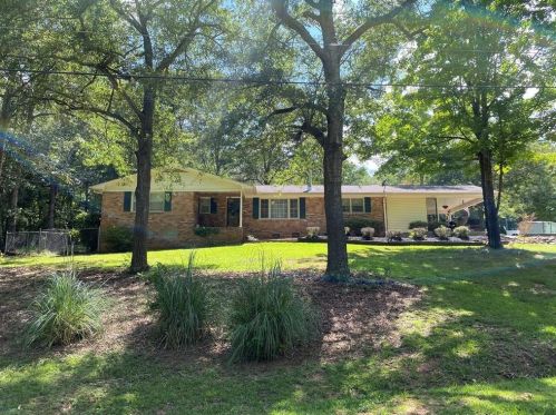 90 Forest Creek Cir, Hartwell, GA 30643-1148