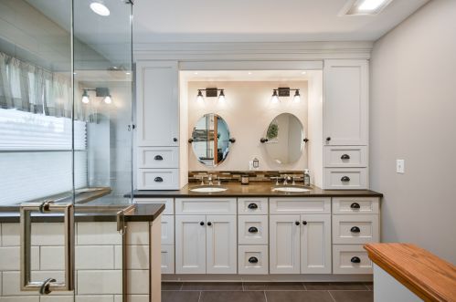 885 Chatham Dr, Carol Stream IL  60188-2979 exterior