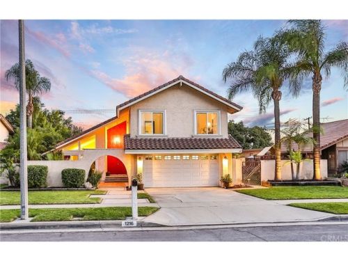 1216 Aster St, Upland, CA 91786-2113