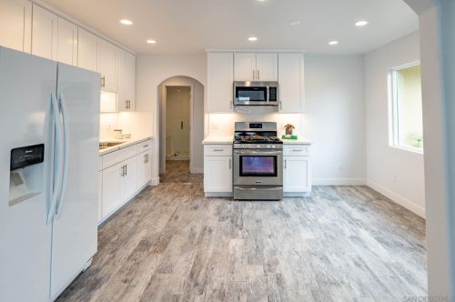 3903 Marron St, San Diego, CA 92115-6528